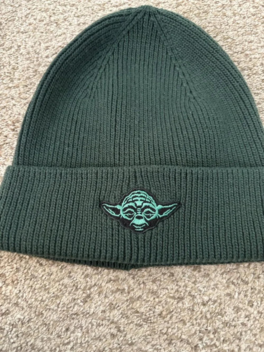 NWOT Gap Star Wars green hat w/Yoda OZ